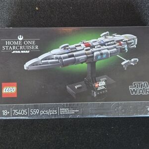 Lego Home One Starcruiser Display Set - Black with Red and Blue Accents